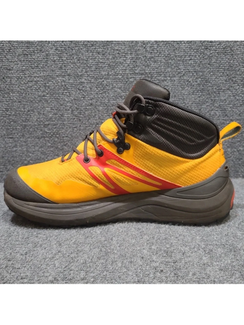 Men's Topo Athletic Trailventure 2 WP Hiking Boot  Orange Black VIBRAM Size 10.5